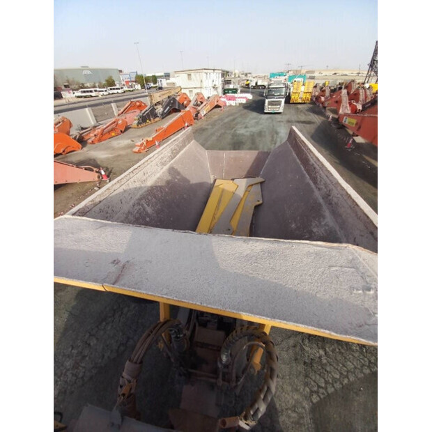 2017 Komatsu HM400-3R-43943783