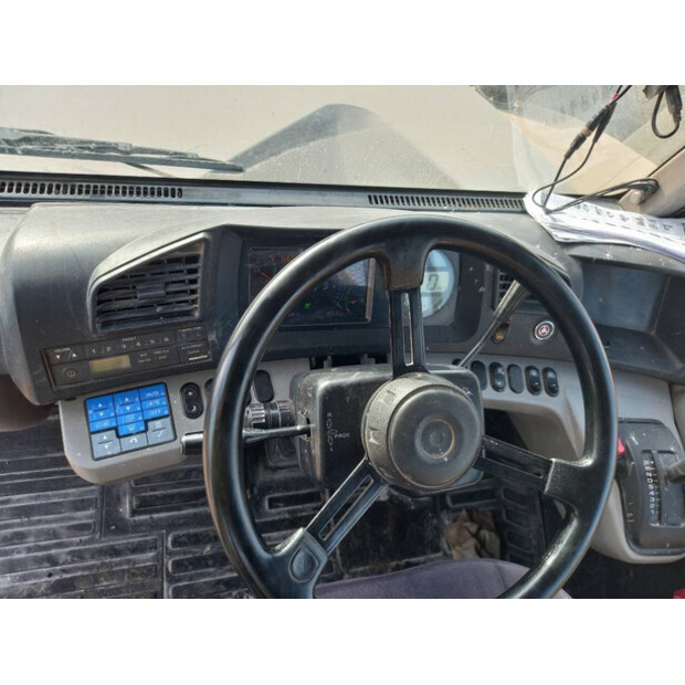 2017 Komatsu HM400-3R-43943787