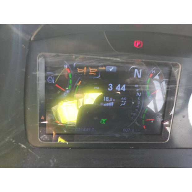 2017 Komatsu HM400-3R-43943789