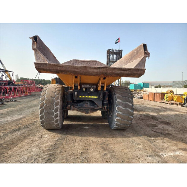 2017 Komatsu HM400-3R-43943798