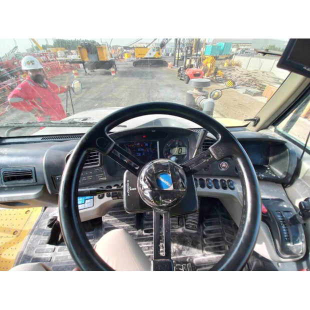 2017 Komatsu HM400-3R-43943813