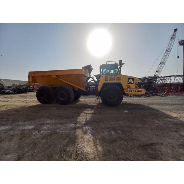 2017 كوماتسو HM400-3R-43943837