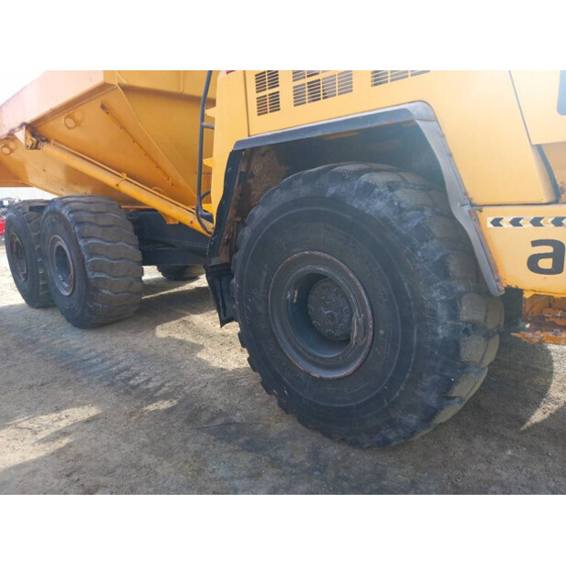 2017 كوماتسو HM400-3R-43943848