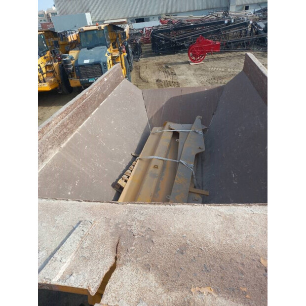 2017 كوماتسو HM400-3R-43943853