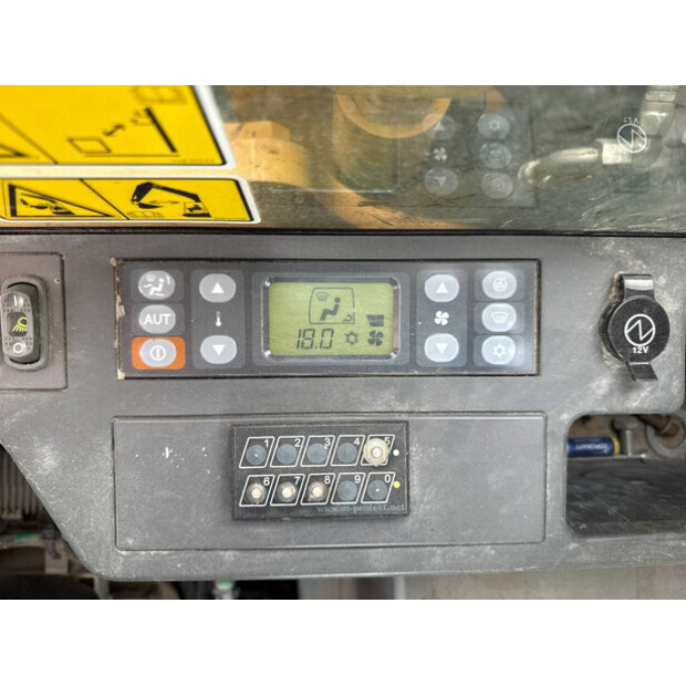 2017 كاتربيلر 318FL-43943901