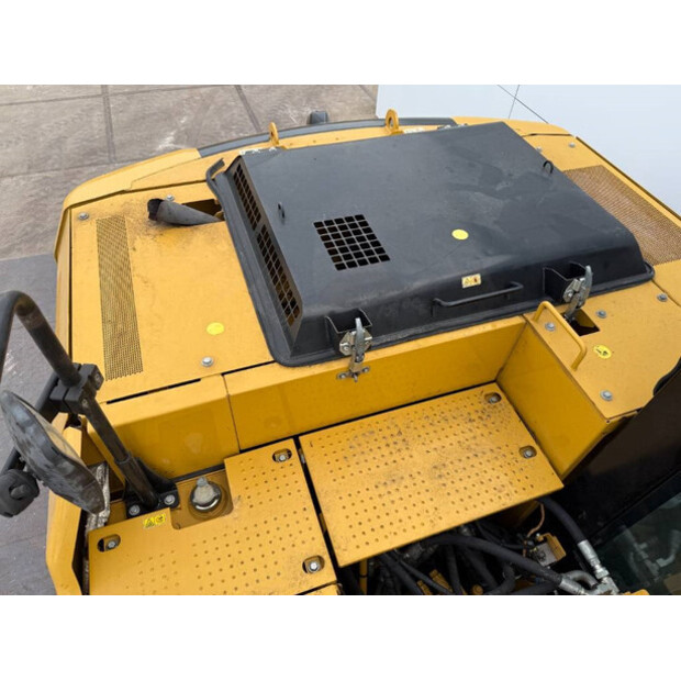 2017 كاتربيلر 318FL-43943925