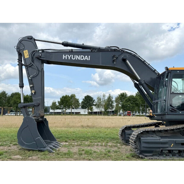2025 Hyundai HX360L-43944090