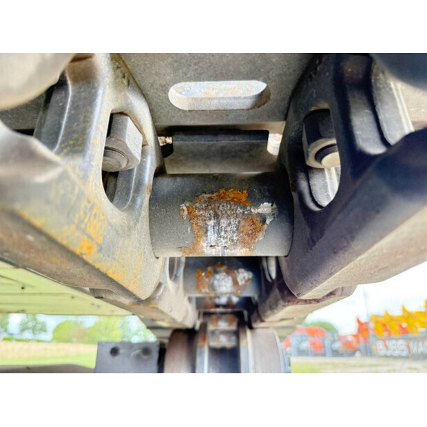 2025 Hyundai HX360L-43944099