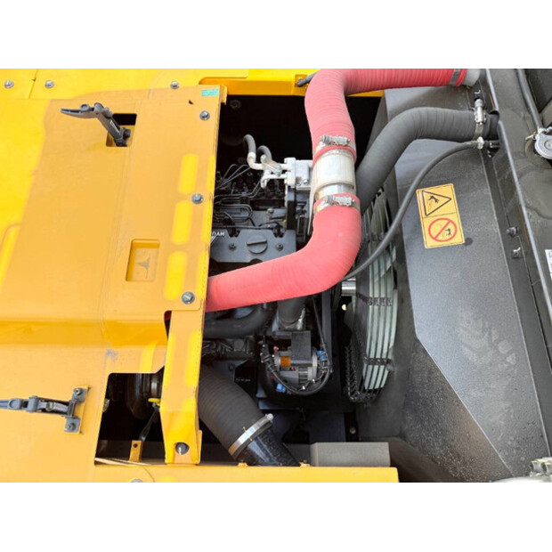 2025 Hyundai HX360L-43944105