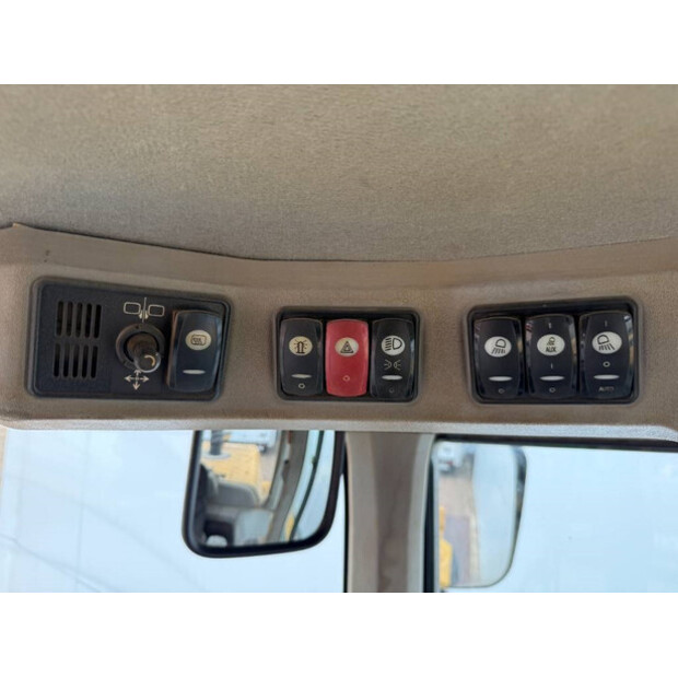 2013 Caterpillar 938K-43944377