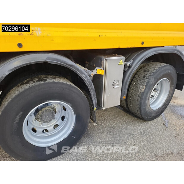 2015 فولفو FMX 460-43944467