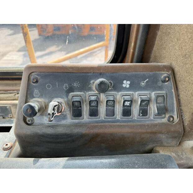 1992 كاتربيلر 988F-43944499