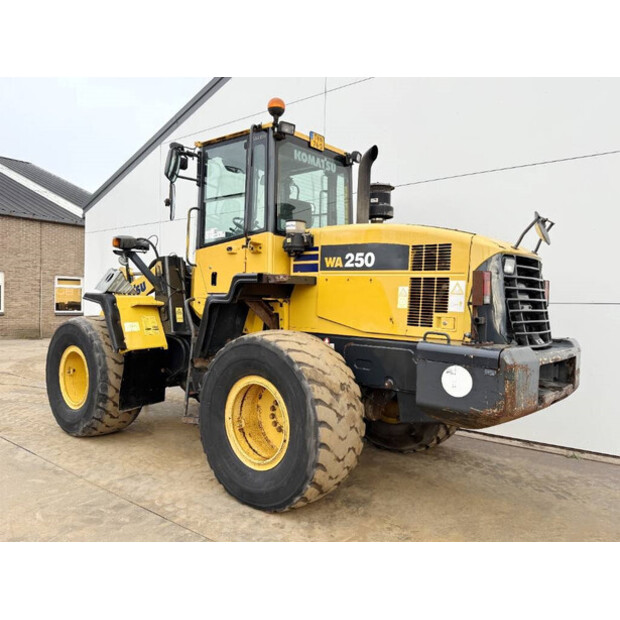 2008 Komatsu WA250-5H-43944574