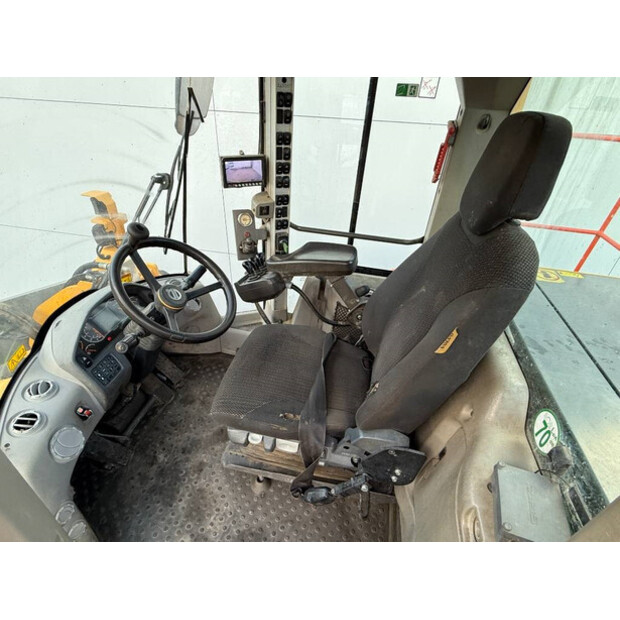 2017 Volvo L220H-43944609