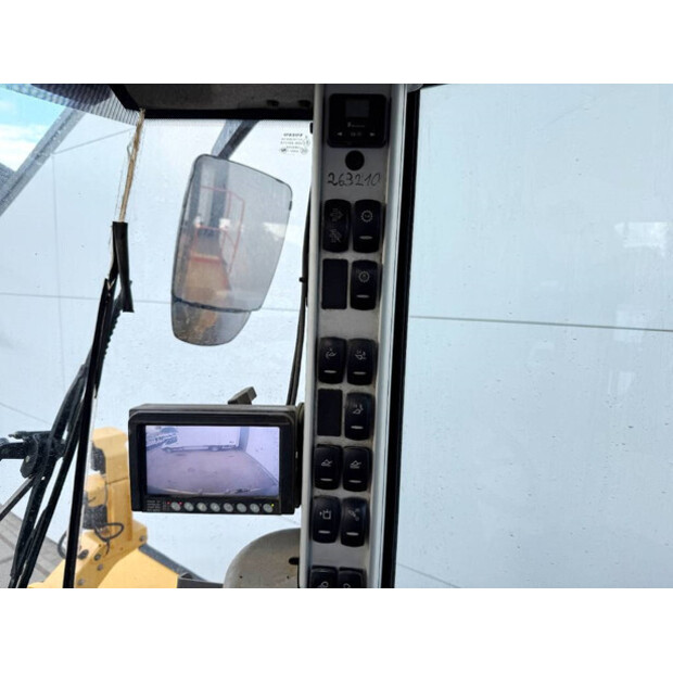 2017 Volvo L220H-43944614