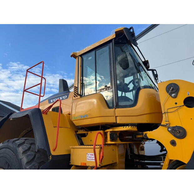 2017 Volvo L220H-43944629