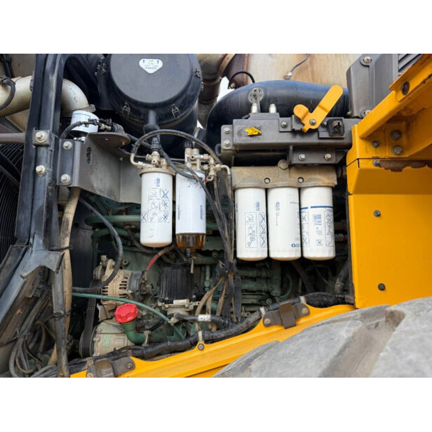 2017 Volvo L220H-43944636