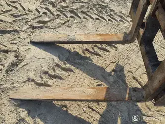 2016-caterpillar-th417c-gc-1380143-43945136