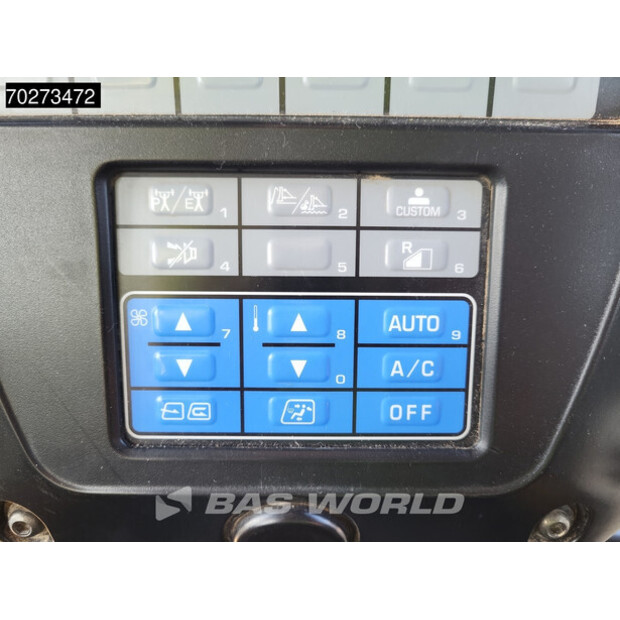 2018 Komatsu D65PX-18-43945799