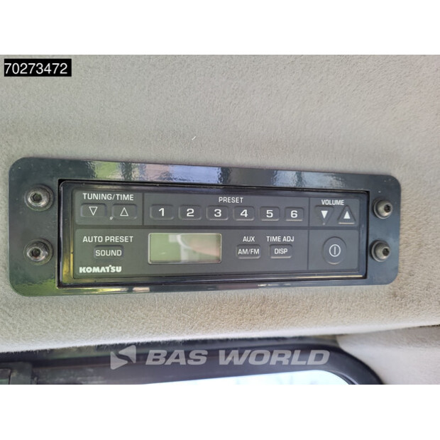 2018 Komatsu D65PX-18-43945803