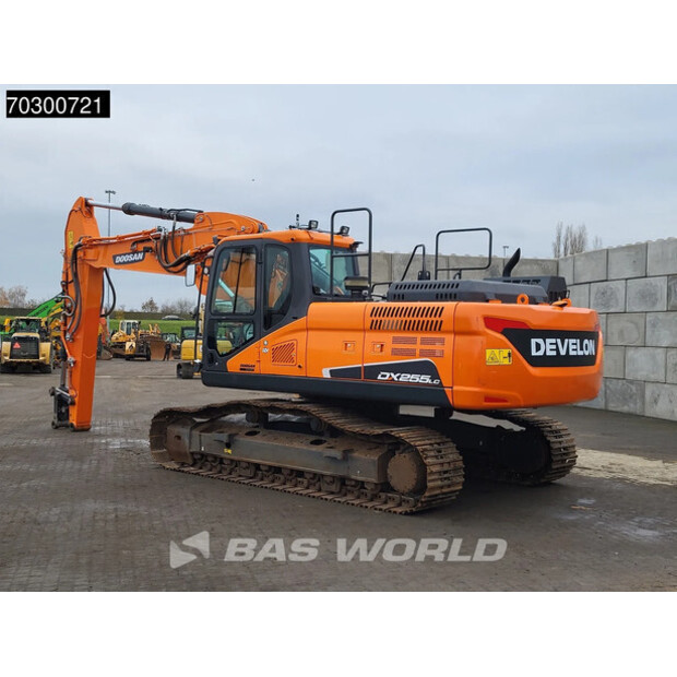 2020 Doosan DX255LC-5-43946085