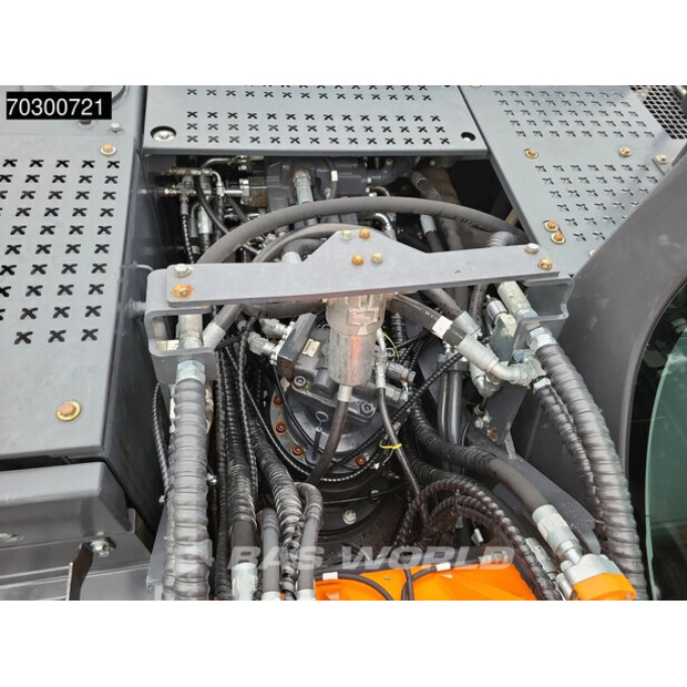 2020 Doosan DX255LC-5-43946102