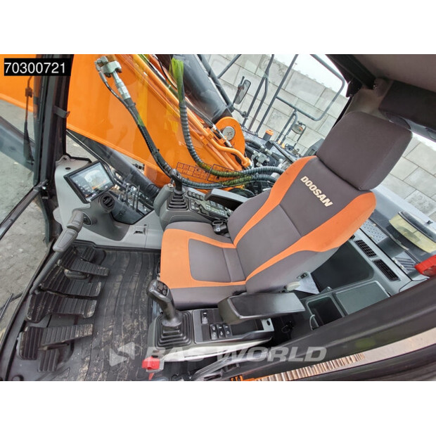 2020 Doosan DX255LC-5-43946114