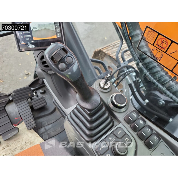 2020 Doosan DX255LC-5-43946116