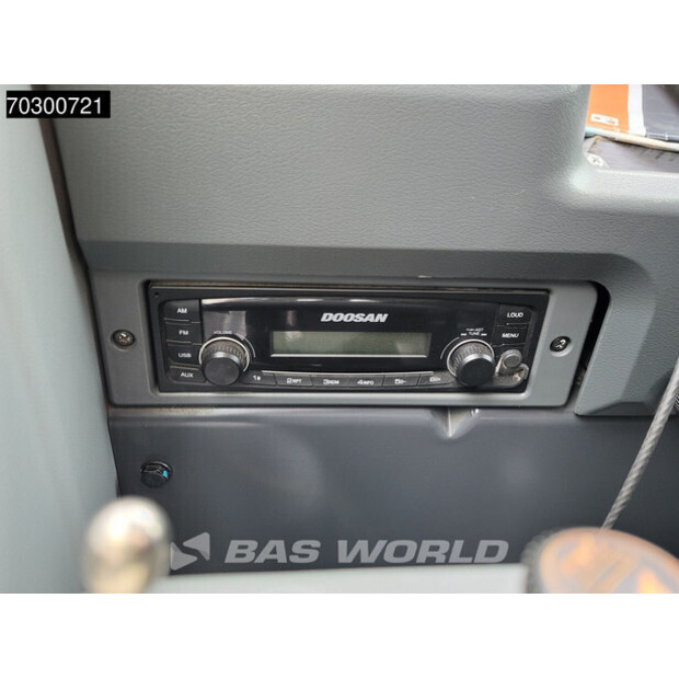 2020 Doosan DX255LC-5-43946121