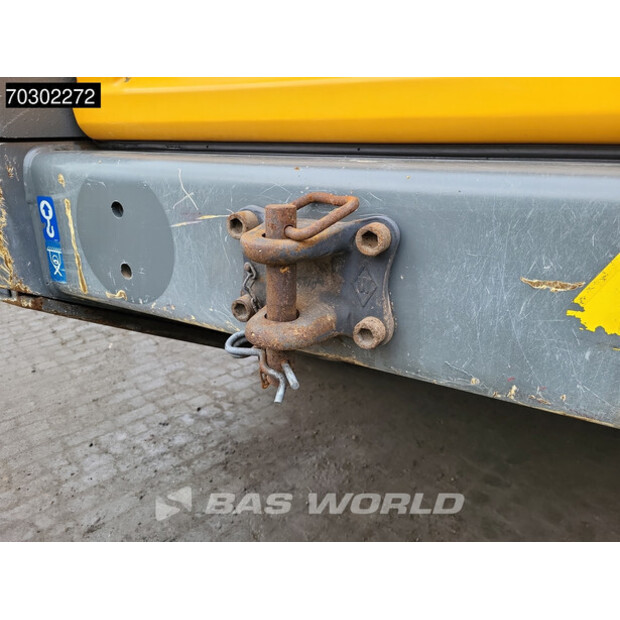 2017 ليبهير L556-43946191