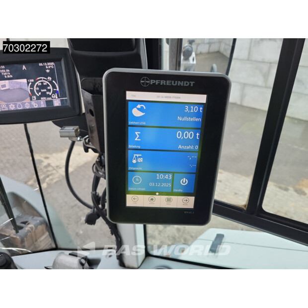 2017 ليبهير L556-43946204