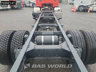 2017-iveco-eurocargo-180e320-1388933-43946422