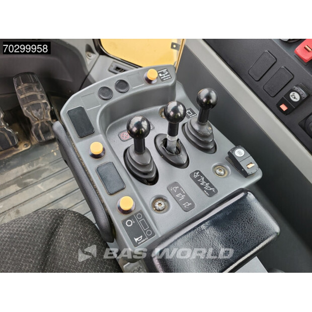 2015 Caterpillar 966M-43946565