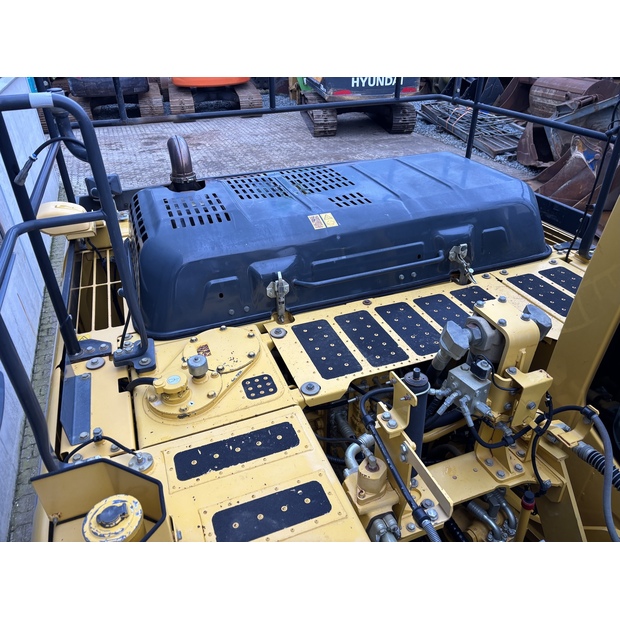 2016 Komatsu PC210LCI-10-43953591