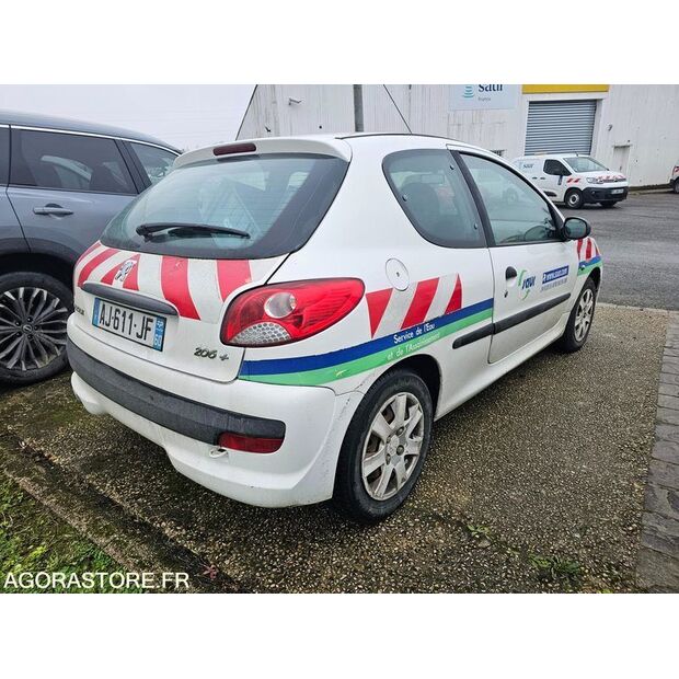 2010 بيجو 206-43960329