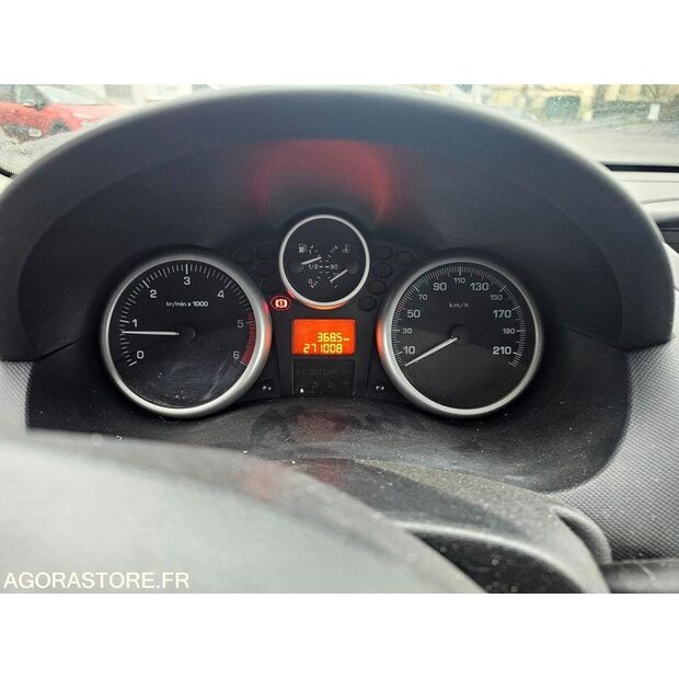 2010 بيجو 206-43960335