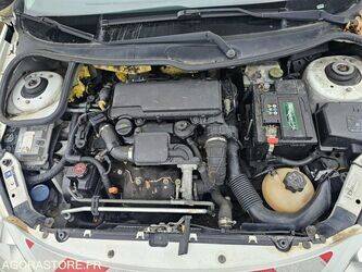 2010-peugeot-206-1389033-43960339