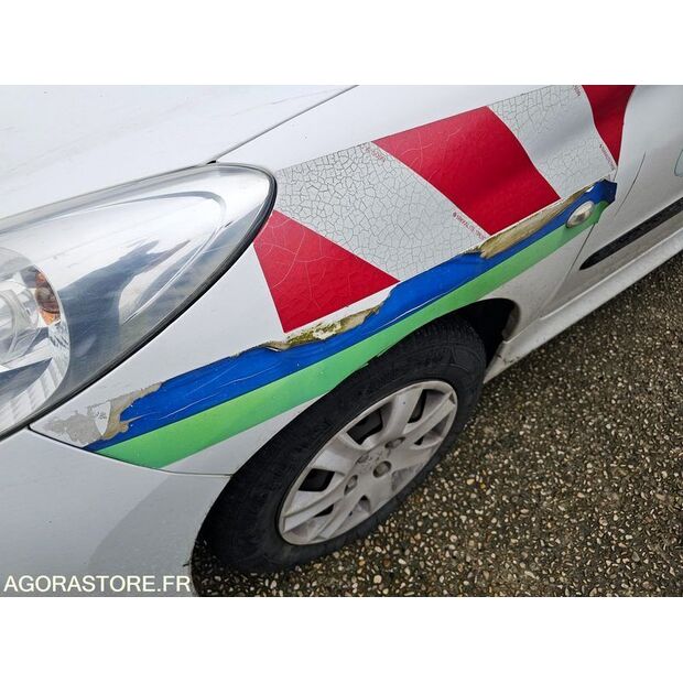 2010 بيجو 206-43960340