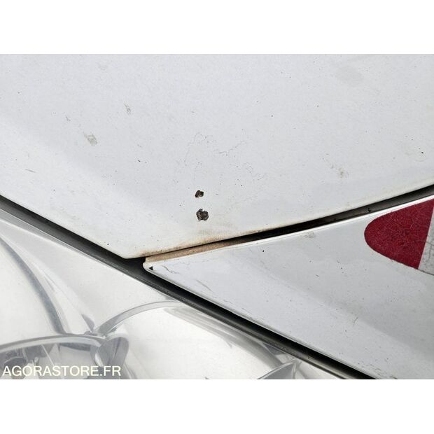 2010 بيجو 206-43960341