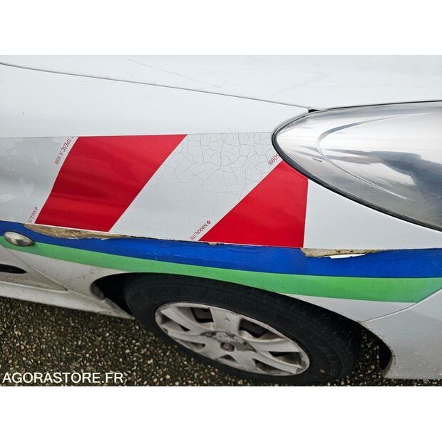 2010 بيجو 206-43960342