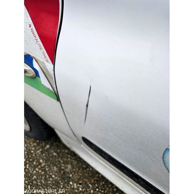 2010 بيجو 206-43960349