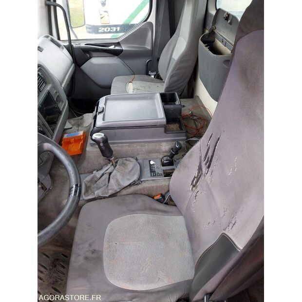 2007 رينو PREMIUM-43961117