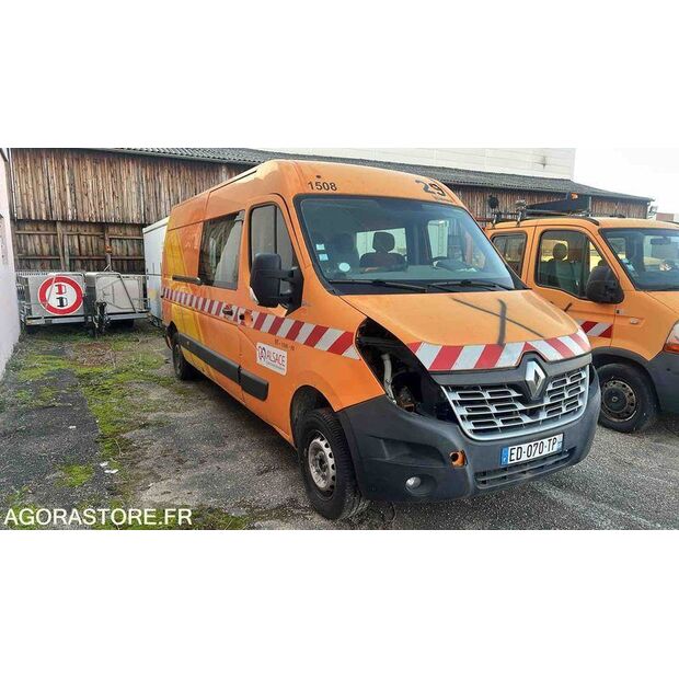 2016 رينو Master-43961449