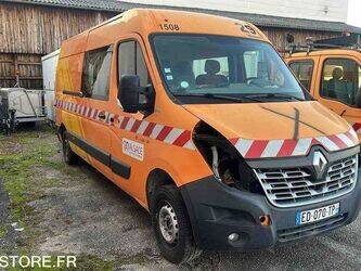 صورة ل عربات 2016 رينو Master