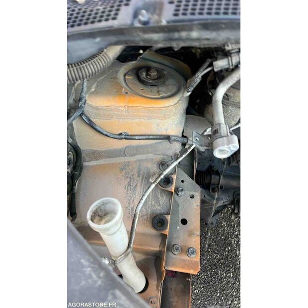 2016 رينو Master-43961453