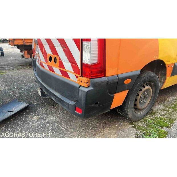 2016 رينو Master-43961471