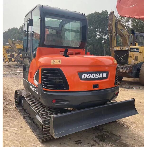 2023 Doosan DX60-9-43961725