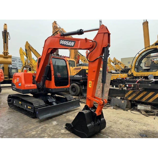 2024 Doosan DX75-43961736