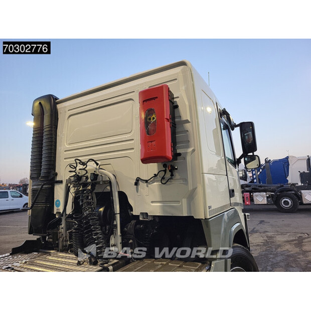 2017 فولفو FM 370-43963526