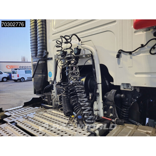 2017 فولفو FM 370-43963527